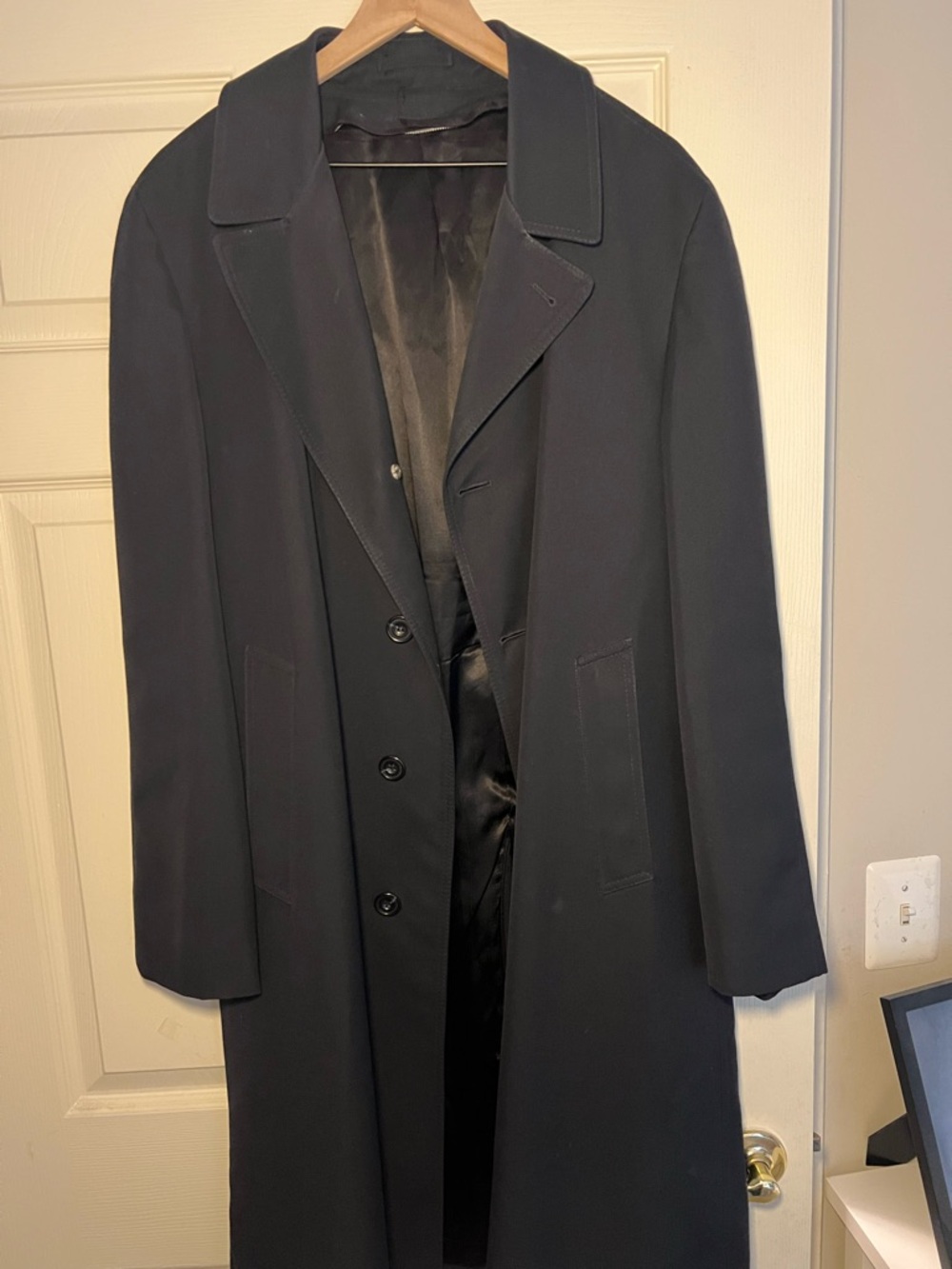 London Fog Dark Navy Men's Trench Coat size 42R
